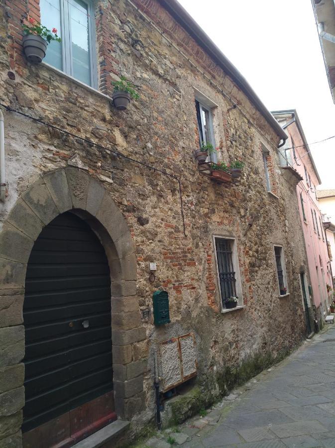 Appartamento A Fosdinovo Exterior photo
